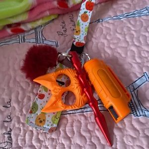 Safety self defense keychain